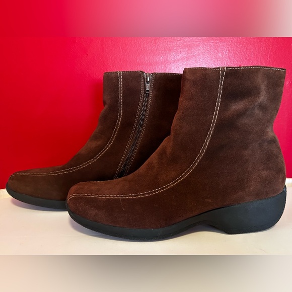 Clarks Shoes - Clark’s Brown Ashlyn Ankle Boots